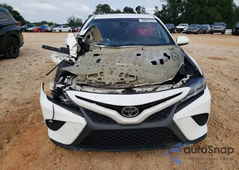 2019 Toyota Camry L из США, поврежденный, VIN 4T1B11HK0KU746201